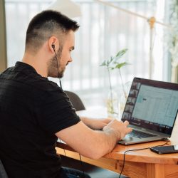 Webinarium pt. INSTYTUCJE UNIJNE CZYLI JAK ZACZĄĆ SWOJĄ KARIERĘ W UE